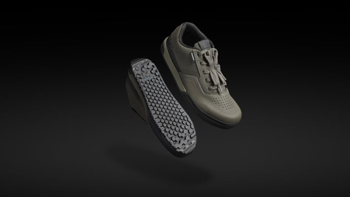 Shimano GF600: Het materiaal en profiel van de zool zijn ontworpen om de perfecte grip op platte pedalen te garanderen.