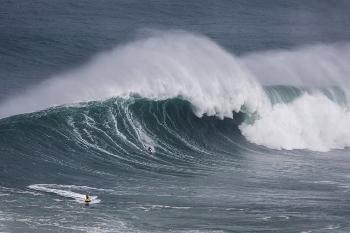 Bigwave surfer Sebastian Steudtner: Denk niet eens aan een val.