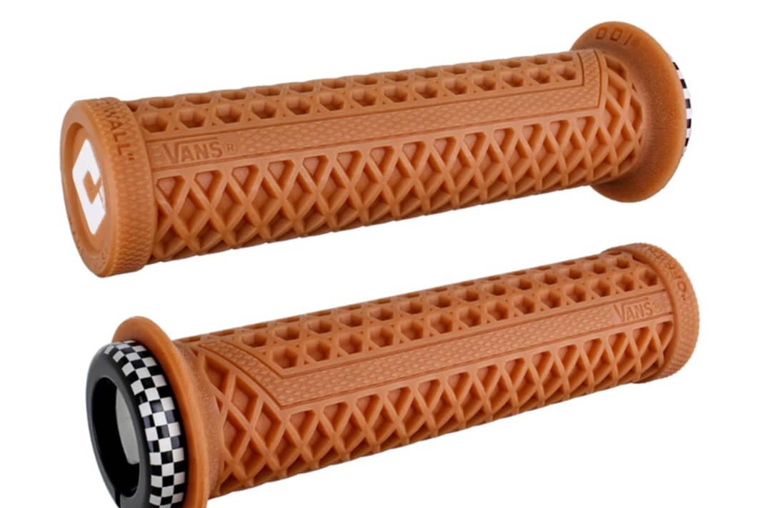 De Odi Vans V2.1 Lock-On Grips zijn verkrijgbaar in zes stijlvolle kleuren: bruin