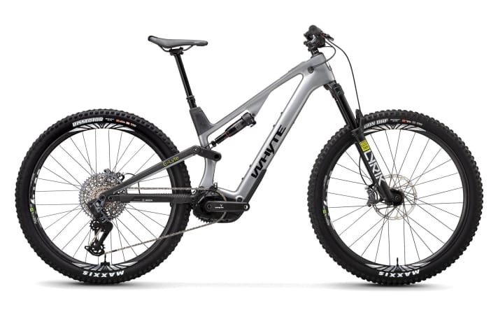 Whyte E-Lyte 150 RSX: Bosch Performance SX // 400 Wh // 29 inch // 150/142 mm // 8000 tot 11000 pond.