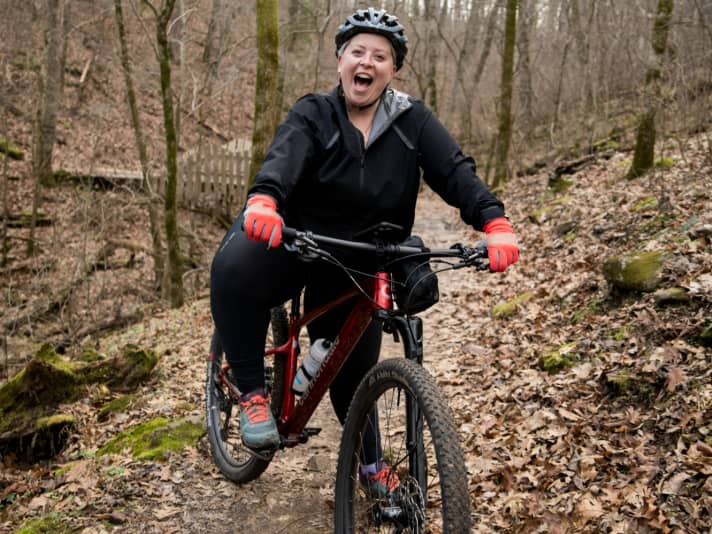 In het fietsparadijs Bentonville in de Amerikaanse staat Arkansas rijdt Marley Blonsky het liefst op haar MTB, al dan niet met elektrische aandrijving.
